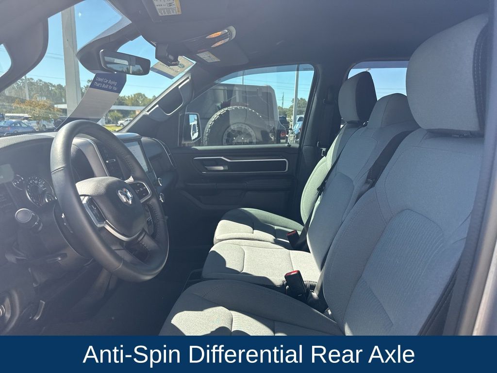 2023 Ram 1500 Big Horn Crew Cab 4x2 5'7" Box