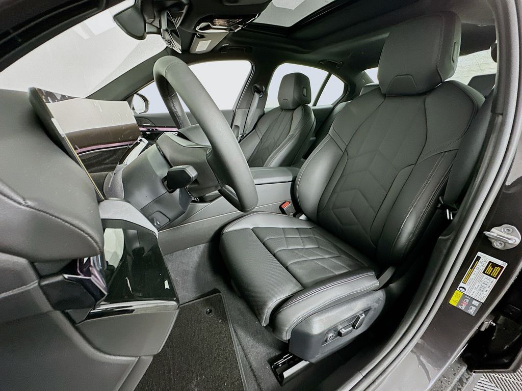 Thumbnail: 2024 BMW i5 - 16