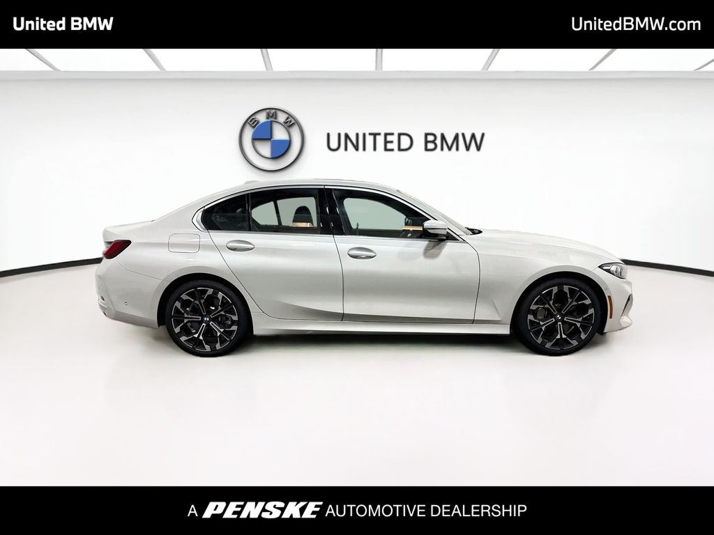 Thumbnail: 2025 BMW 3 Series - 4