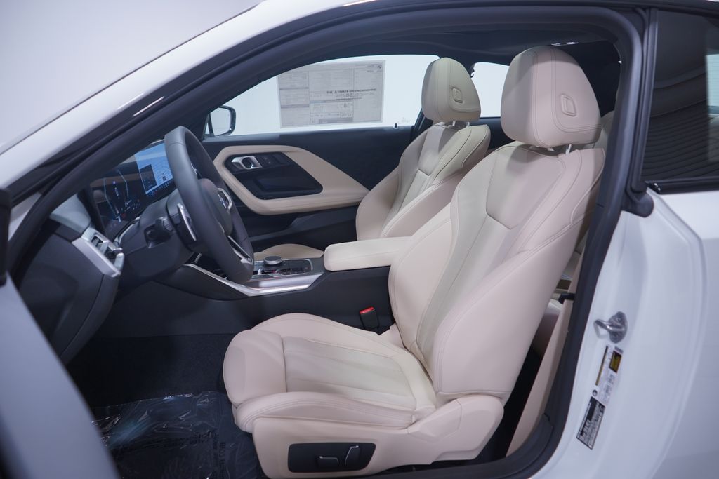 Thumbnail: 2025 BMW 2 Series - 7
