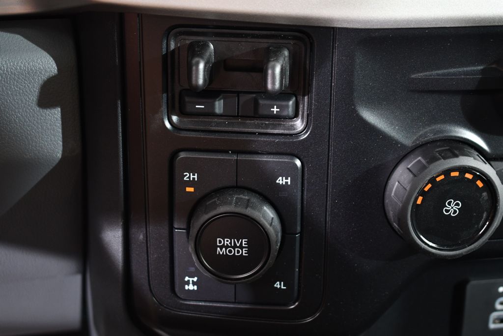 New 2026 Gray Ford XLT Diesel image 32