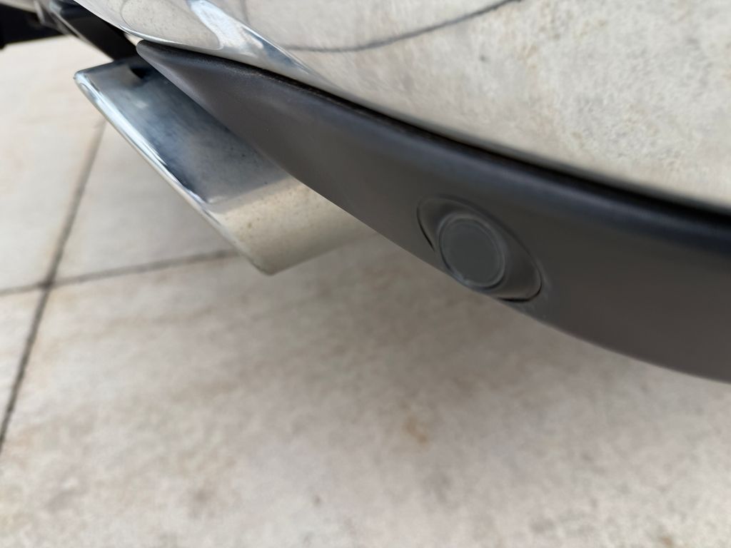 Certified Used 2021 White Ram Big Horn/Lone Star image 26