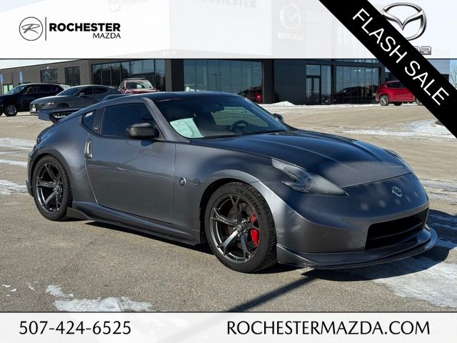 Gray (Gun Metallic) 2013 Nissan 370Z NISMO Coupe Rear-Wheel Drive 6-Speed Manual