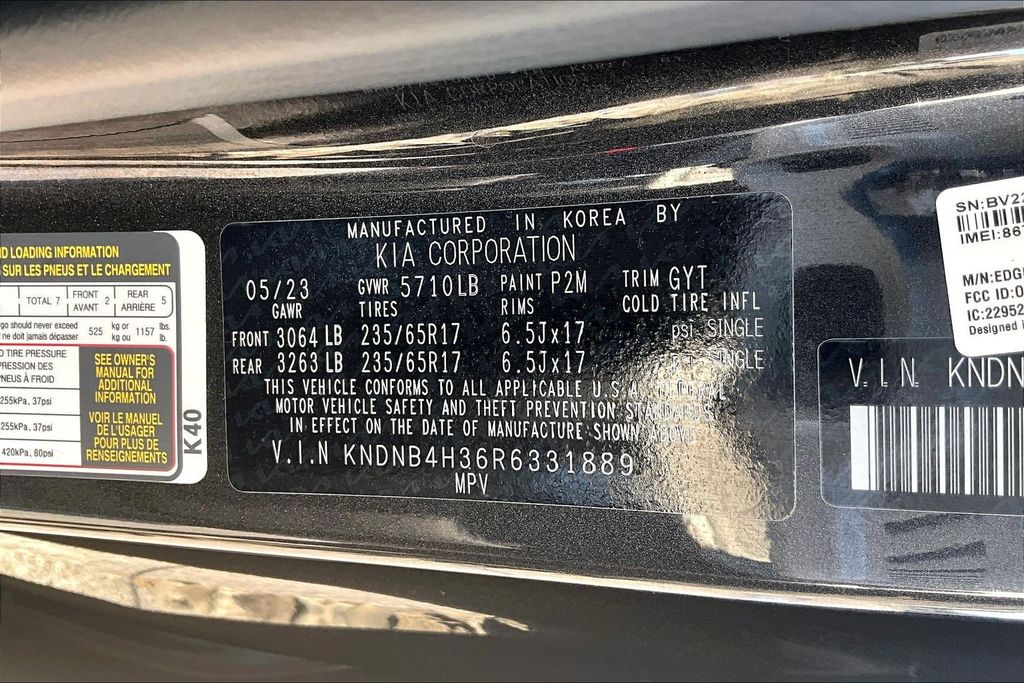 Used 2024 Kia Carnival Van