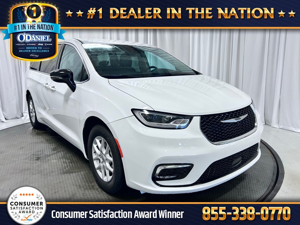 used 2024 Chrysler Pacifica car, priced at $28,978