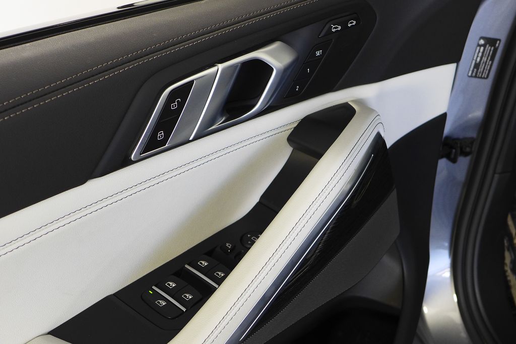 Thumbnail: 2024 BMW X6 - 12