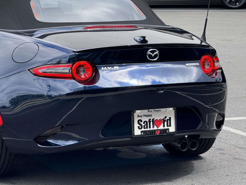 2026 Mazda MX-5 Miata Club - Photo 10