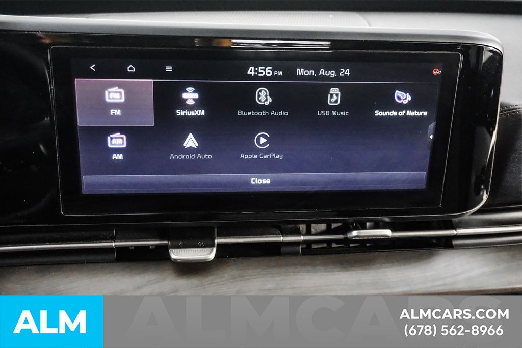 Used 2022 White Kia SX image 35