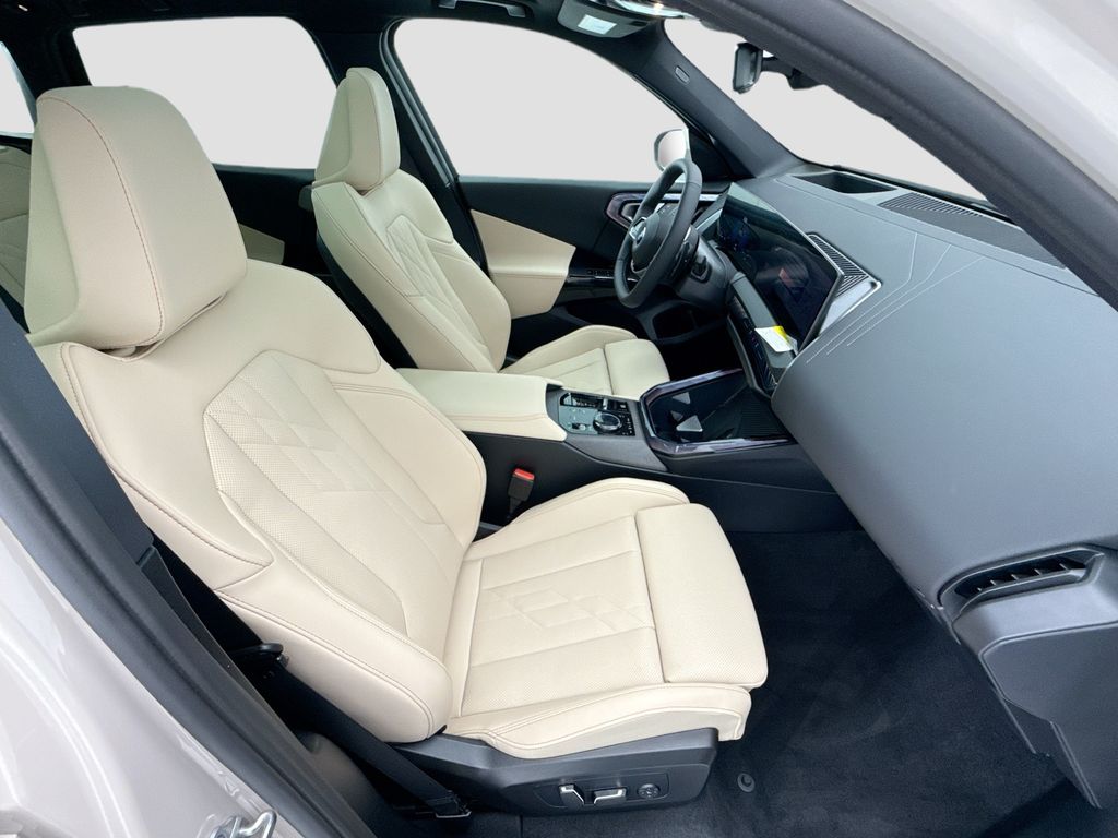 Thumbnail: 2026 BMW X3 - 19