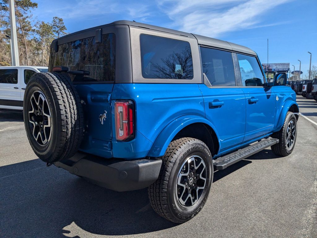 2024 Ford Bronco Outer Banks