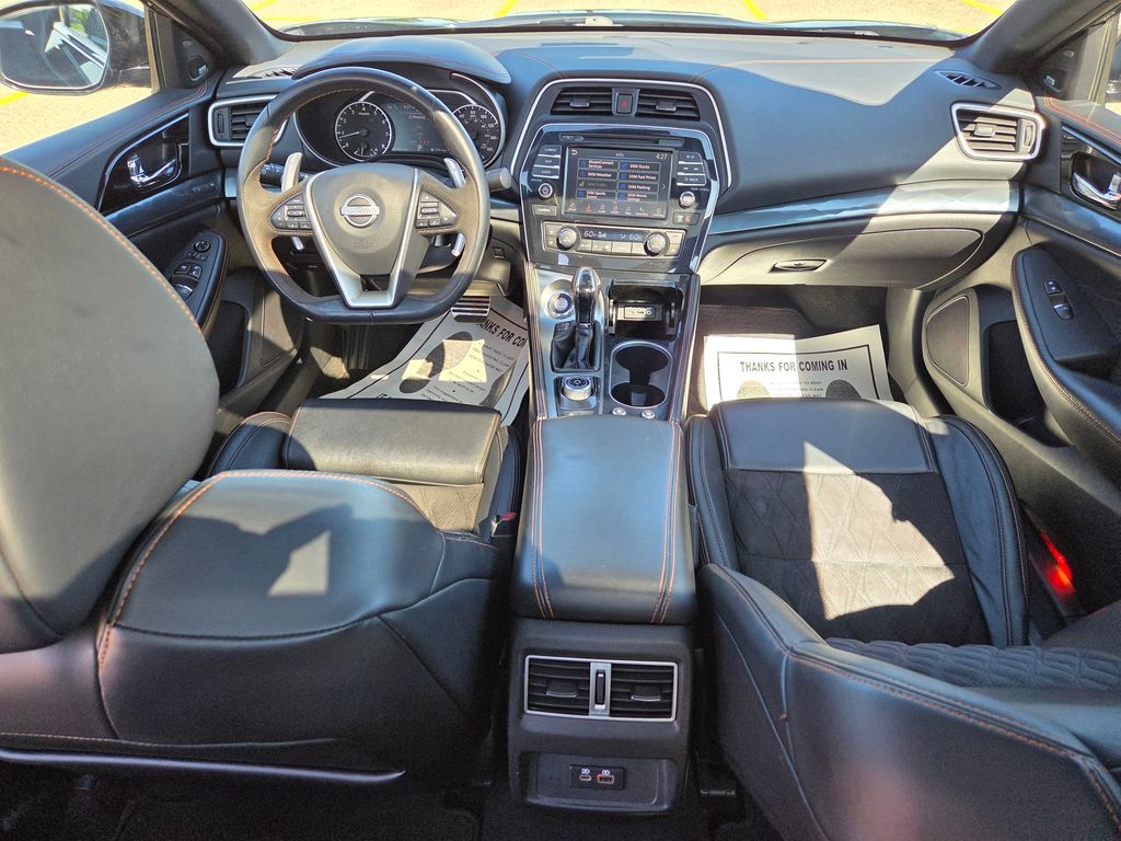2023 Nissan Maxima SR