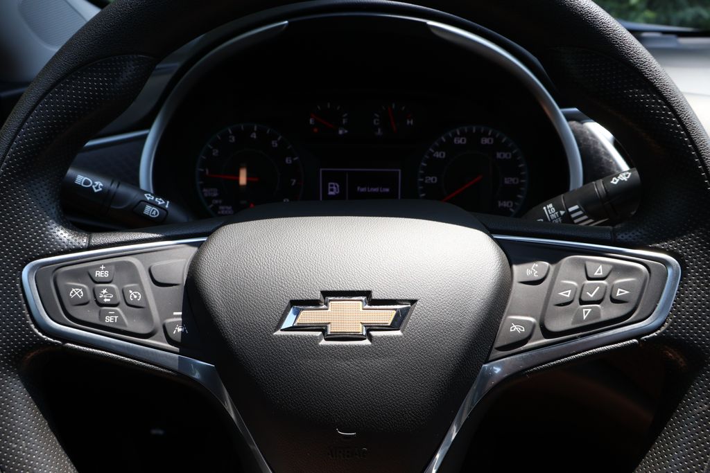 Thumbnail: 2023 Chevrolet Malibu - 27