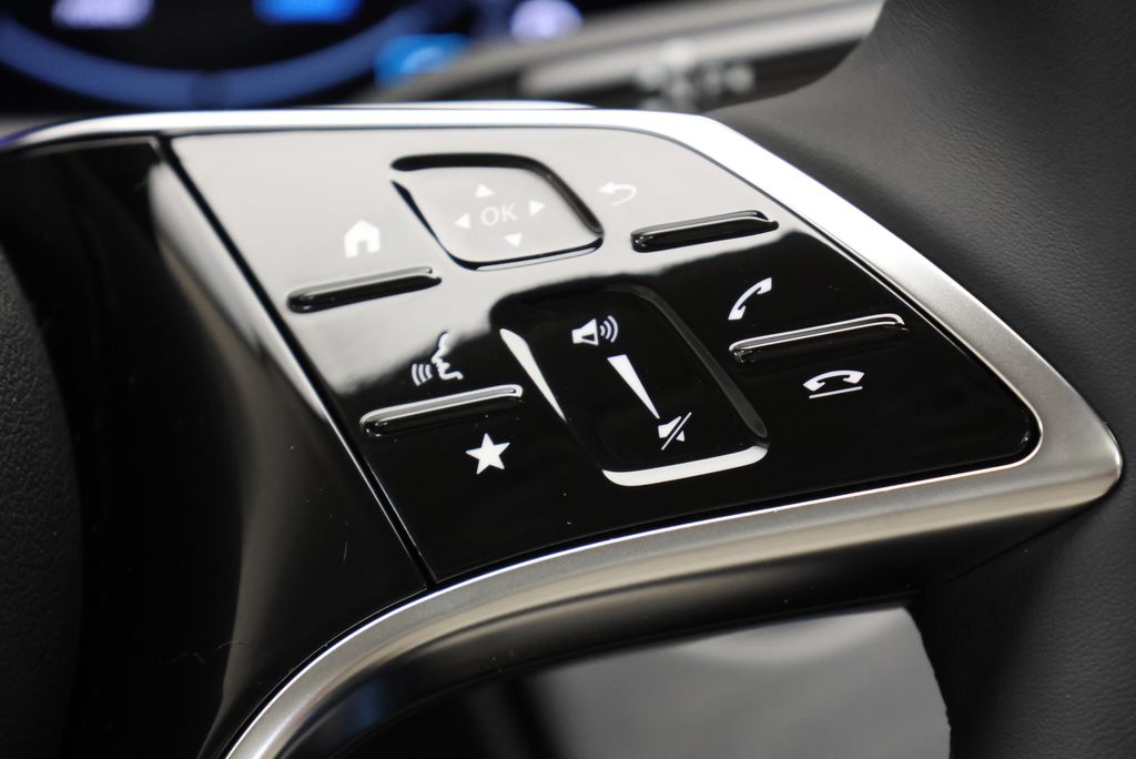 Thumbnail: 2026 Mercedes-Benz E-Class - 22