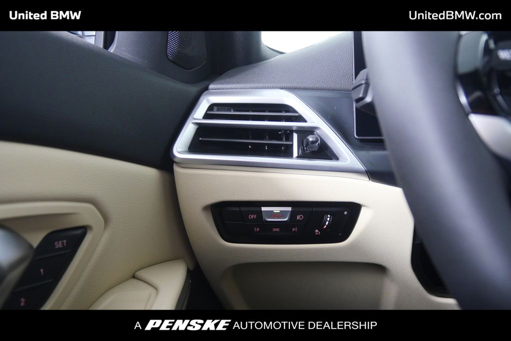 Thumbnail: 2026 BMW 3 Series - 19