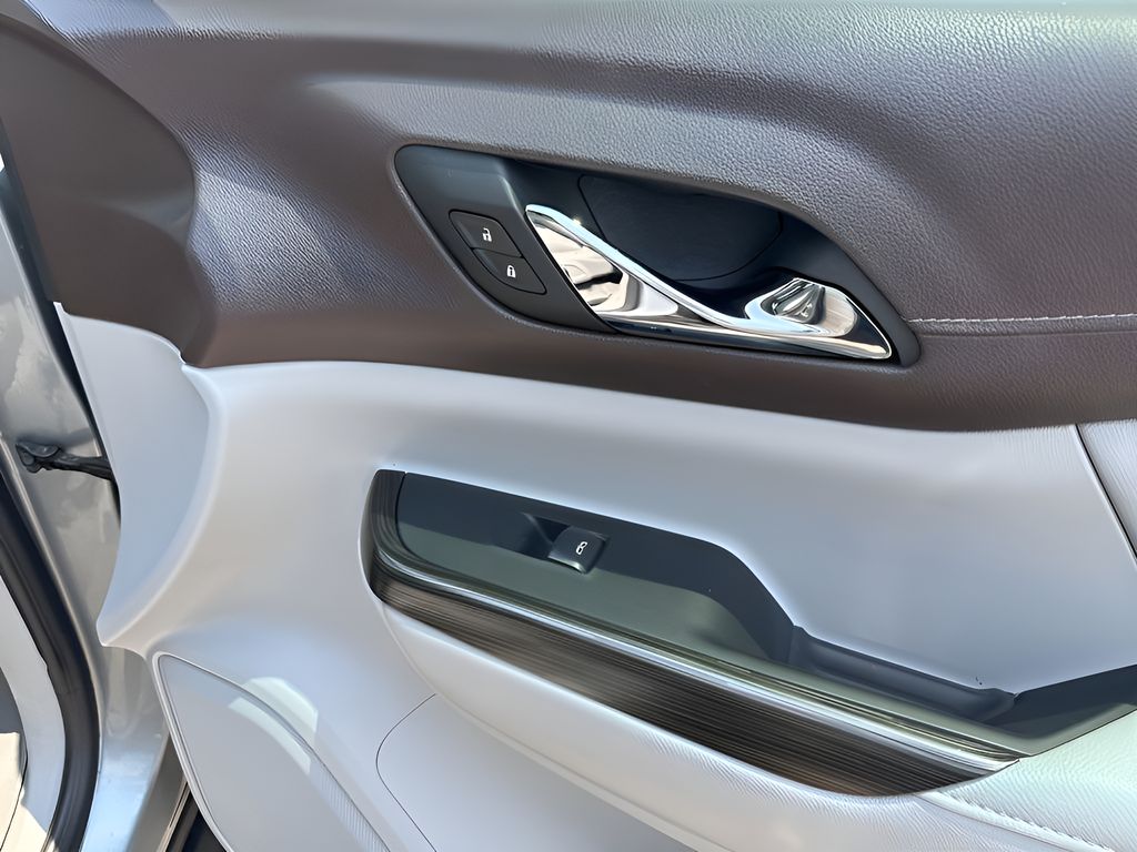 Used Car 2023 Gmc Acadia  Slt For Sale Under $25,000 In Austin, Texas