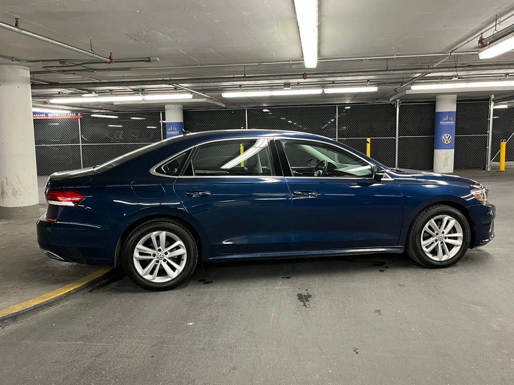 2020 Volkswagen Passat 2.0T SE 35