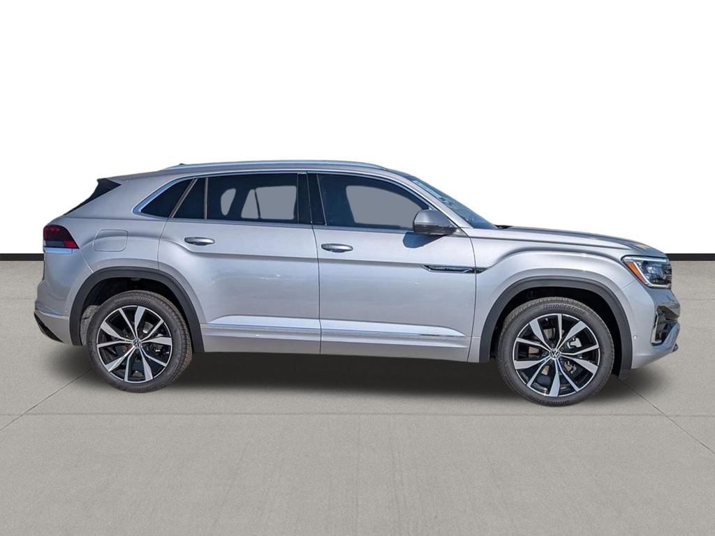 2026 Volkswagen Atlas Cross Sport 2.0T SEL Premium R-Line - 3