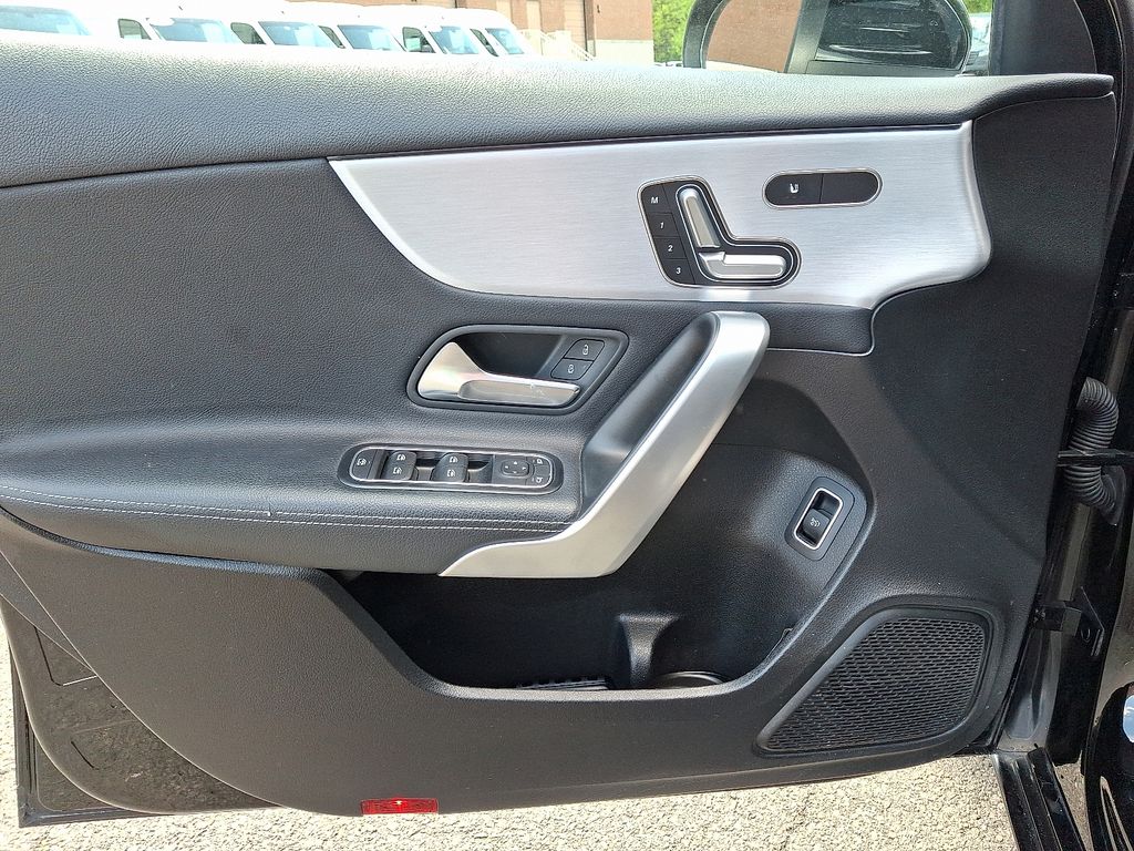 Thumbnail: 2019 Mercedes-Benz A-Class - 12