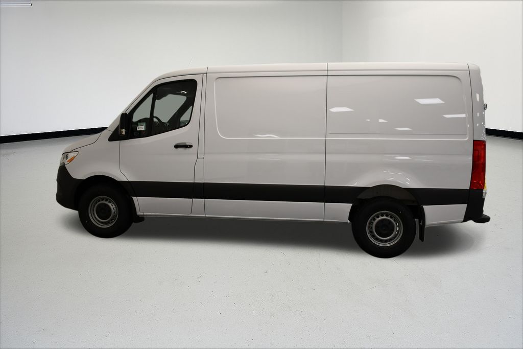 Thumbnail: 2026 Mercedes-Benz Sprinter - 5
