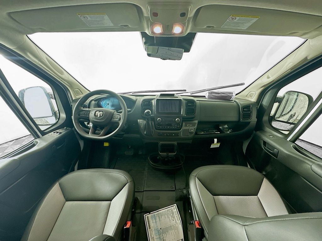 New 2026 White Ram High Roof 136 WB image 9