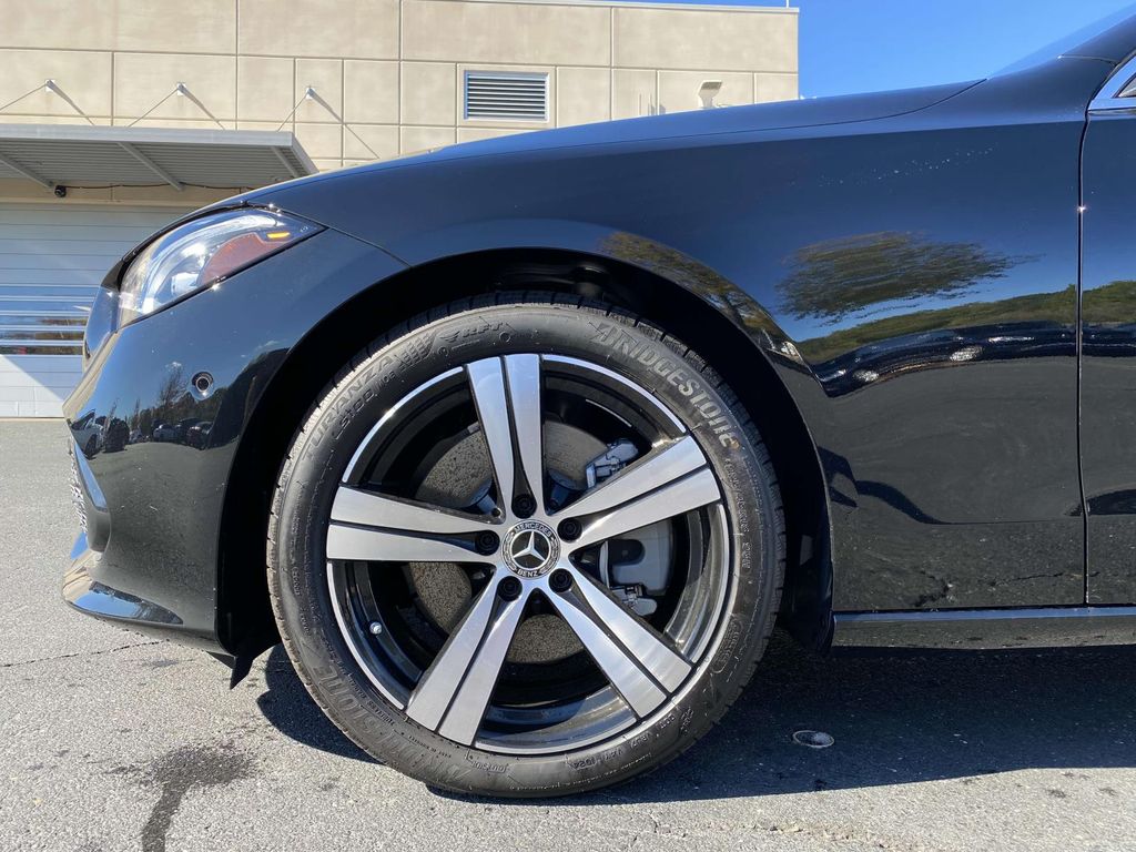 Thumbnail: 2025 Mercedes-Benz C-Class - 7