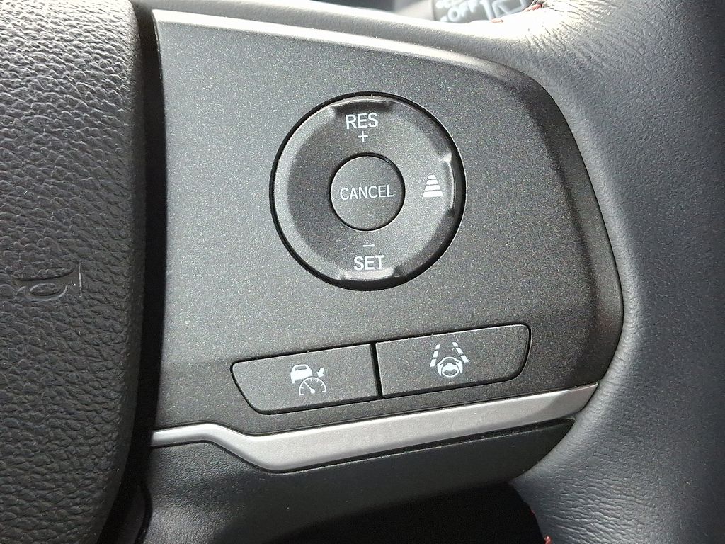 Thumbnail: 2023 Honda Odyssey - 25