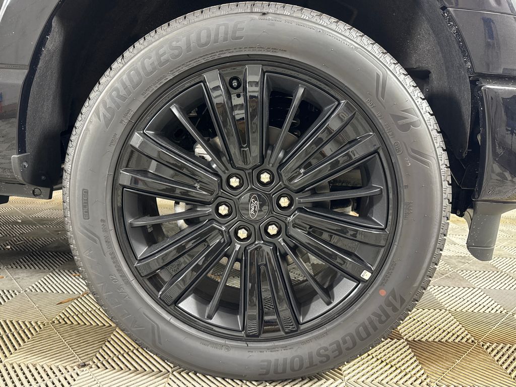 New 2026 Black Ford Platinum image 15