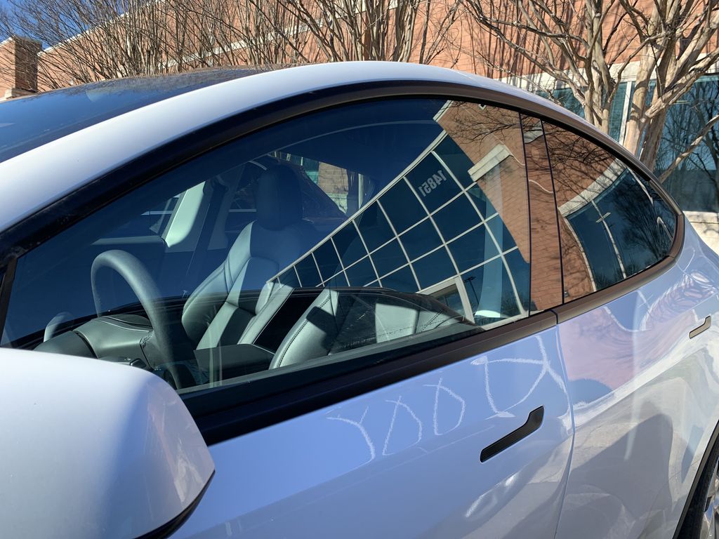 Thumbnail: 2022 Tesla Model Y - 4