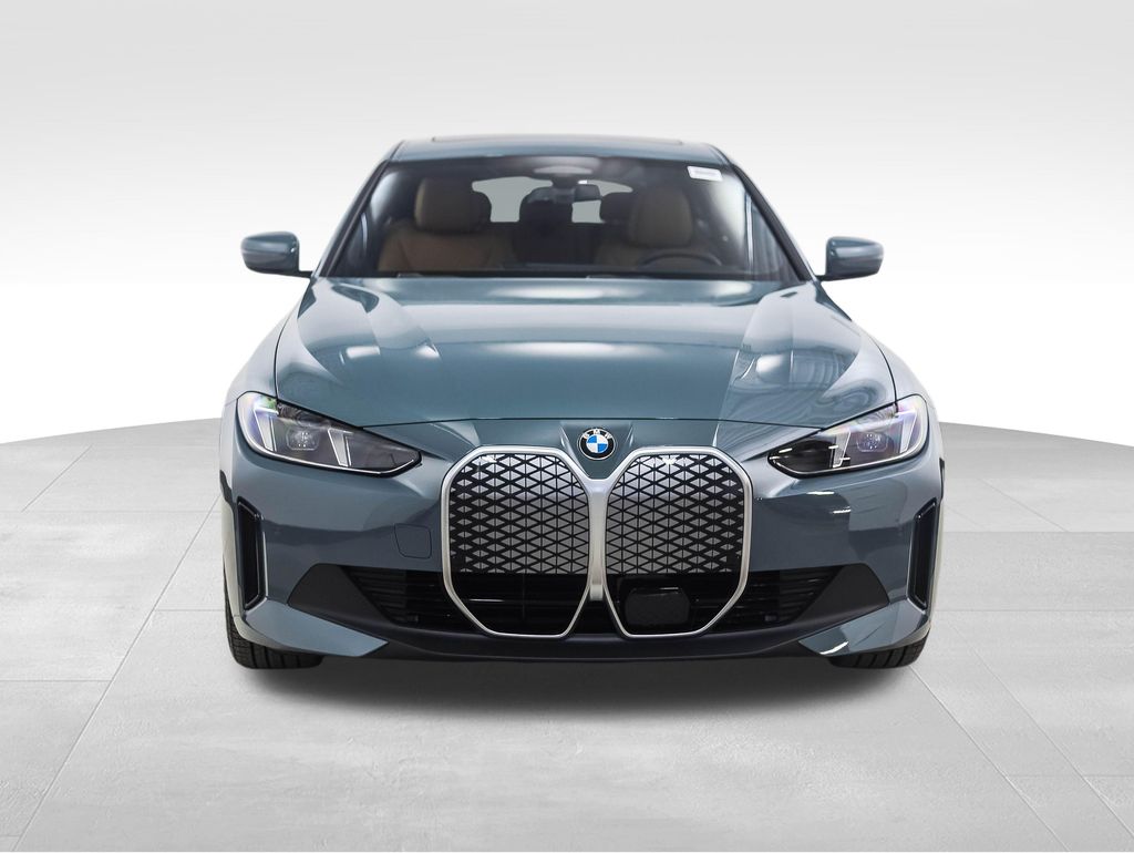 Thumbnail: 2026 BMW i4 - 8