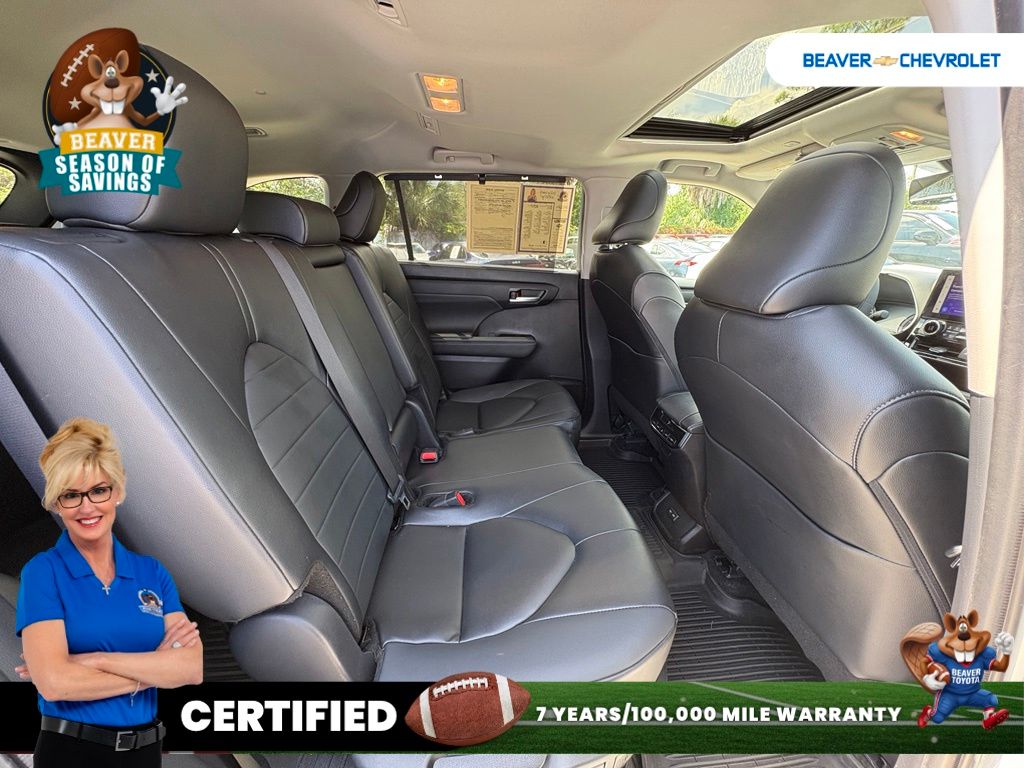 Used 2025 Toyota Highlander Hybrid SUV