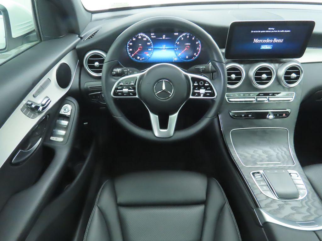 Thumbnail: 2022 Mercedes-Benz GLC - 10