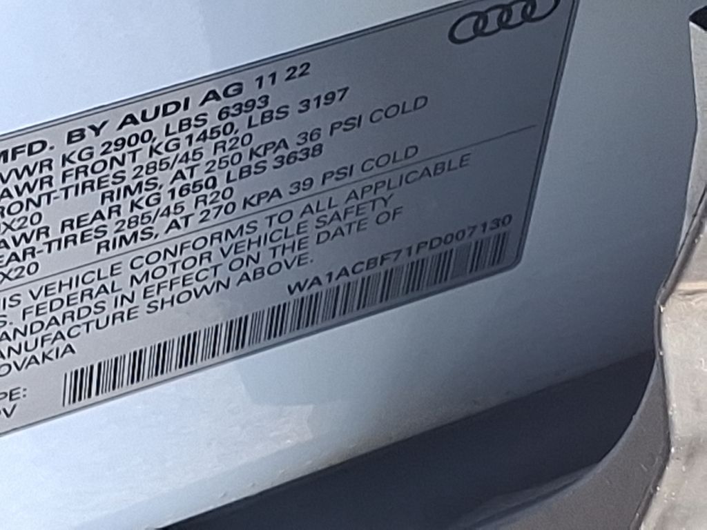 2023 Audi Q7 Premium 23