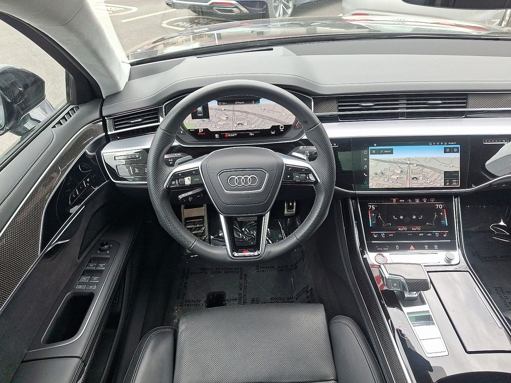 Thumbnail: 2022 Audi S8 - 11