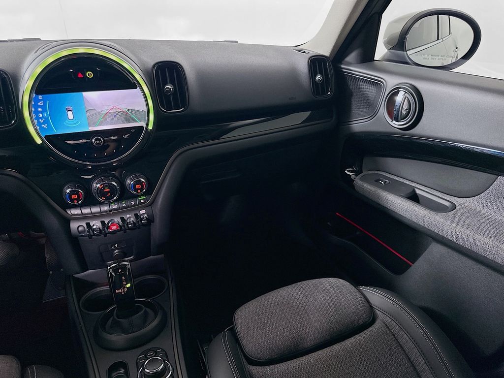 Thumbnail: 2024 MINI Cooper Countryman - 24