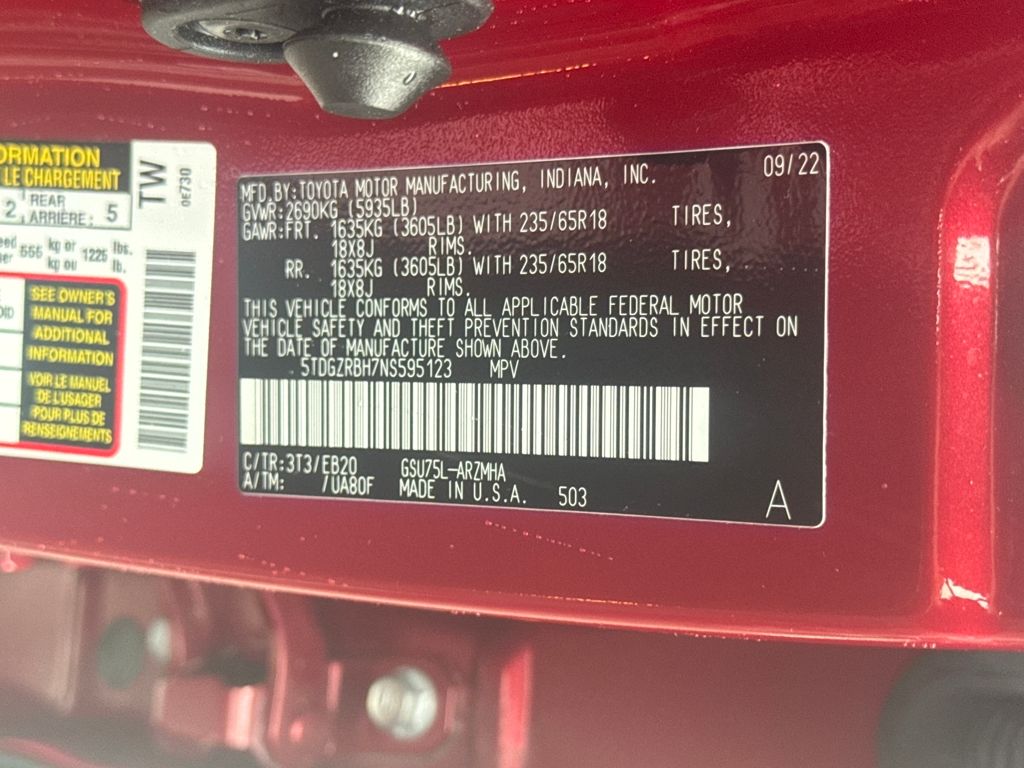 2022 Toyota Highlander XLE photo 43