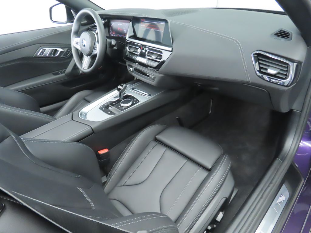 Thumbnail: 2025 BMW Z4 - 26