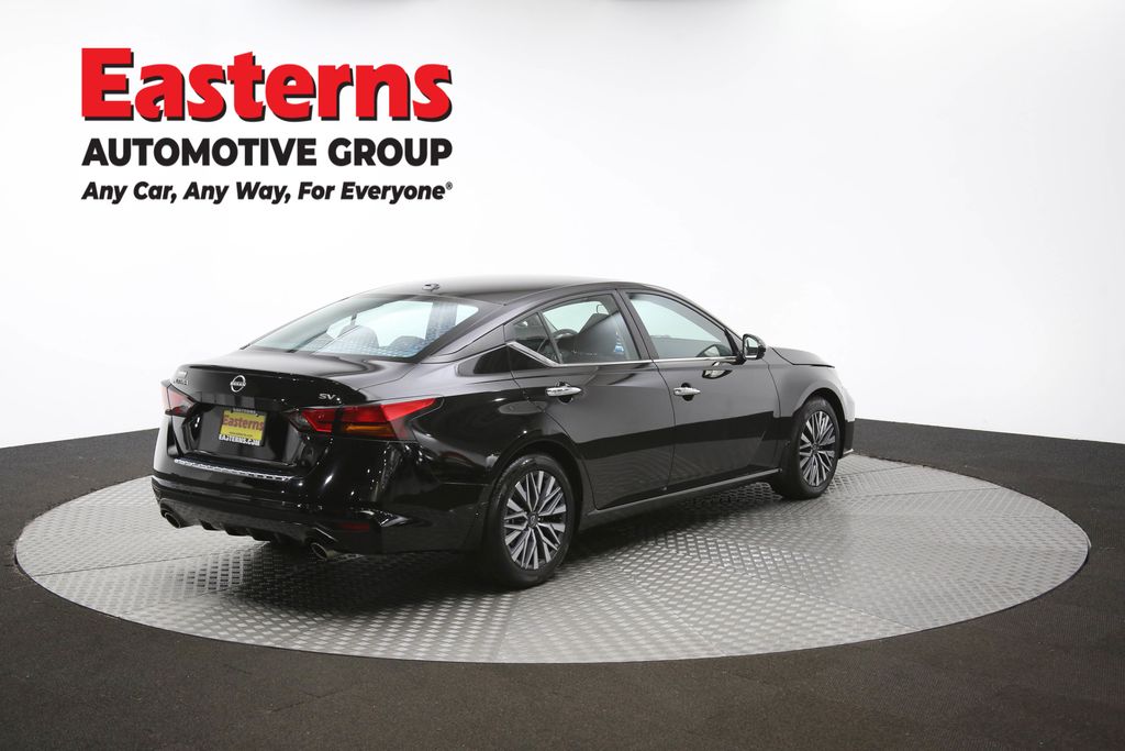 Used 2023 Black Nissan 2.5 SV image 39
