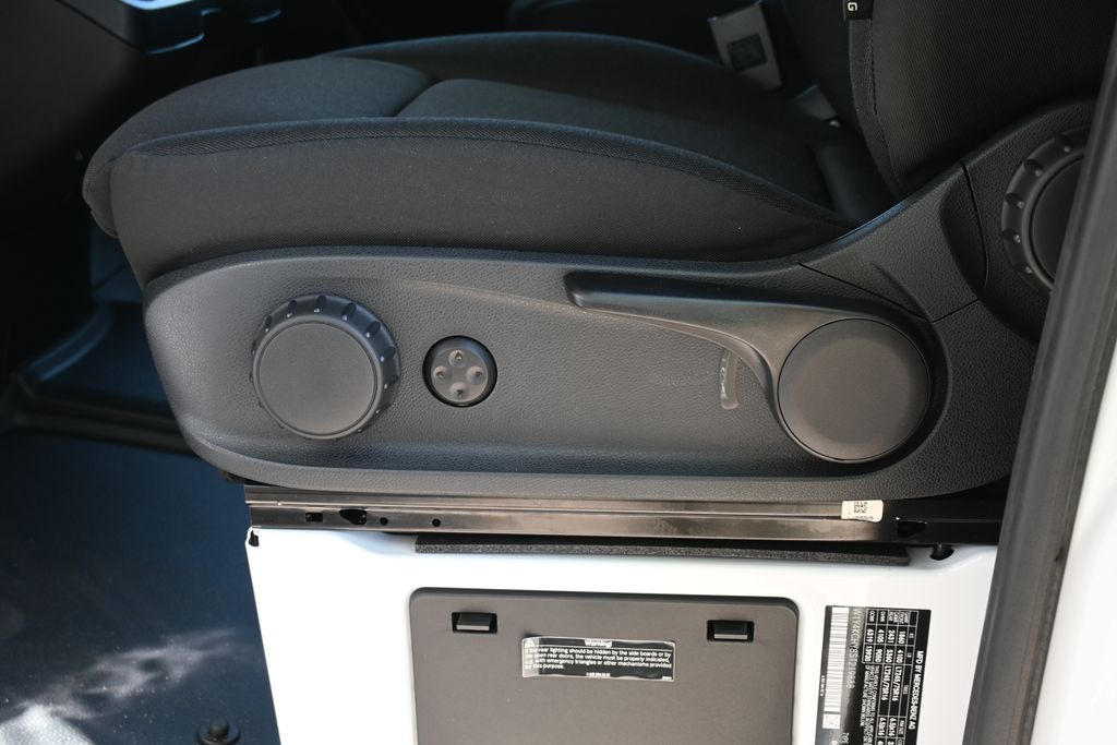 2025 Mercedes-Benz Sprinter 2500 16