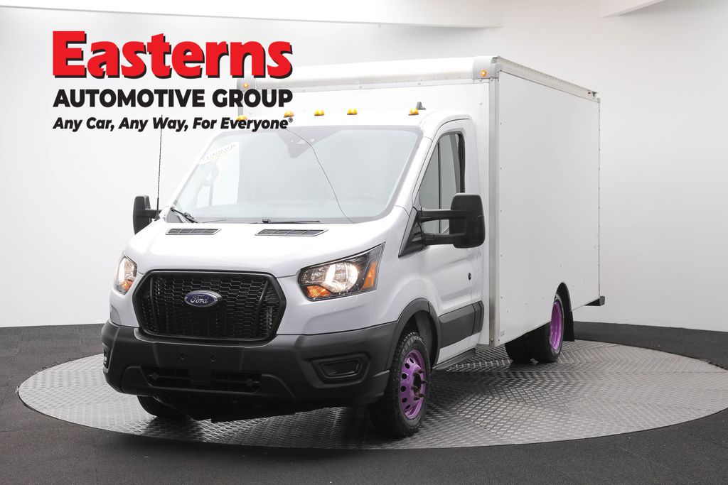 Oxford White 2020 Ford Transit Chassis Van Rear-Wheel Drive