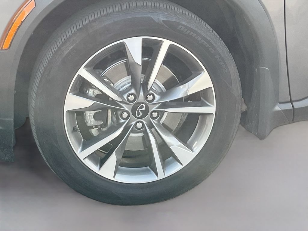 Used 2025 Gray INFINITI LUXE image 34