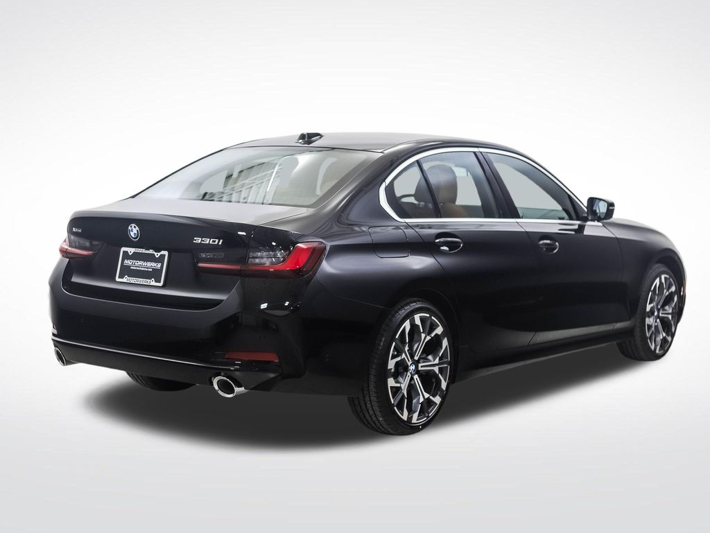 Thumbnail: 2026 BMW 3 Series - 5