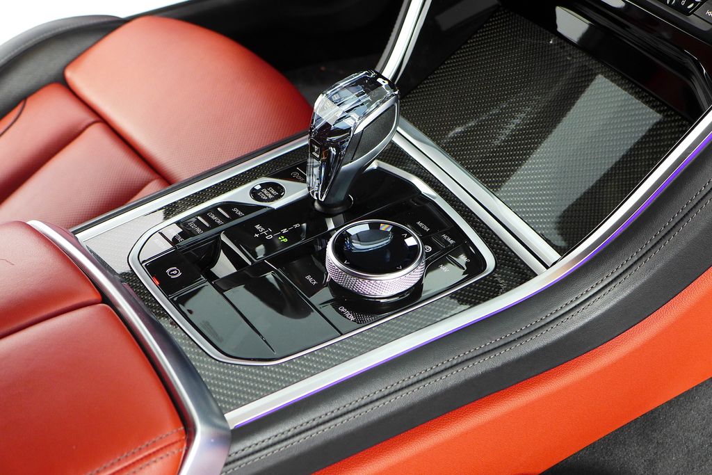 Thumbnail: 2023 BMW 8 Series - 16
