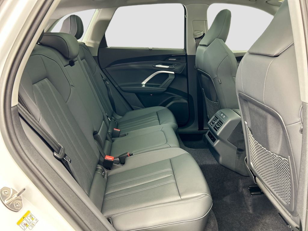 Thumbnail: 2025 Audi Q5 - 21