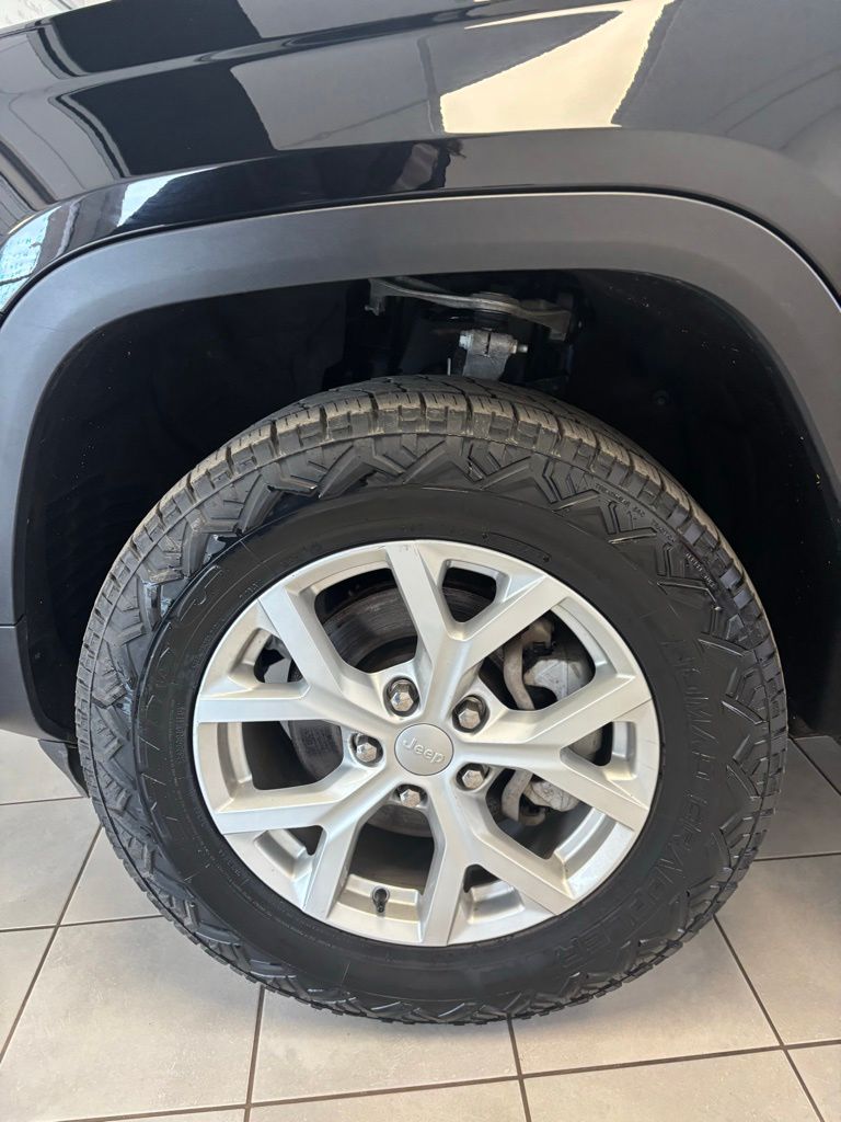 Used 2023 Jeep Grand Cherokee SUV