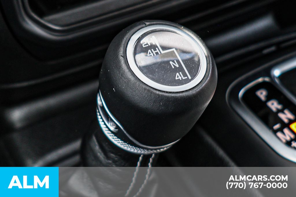 Used 2023 Silver Jeep Sahara image 41
