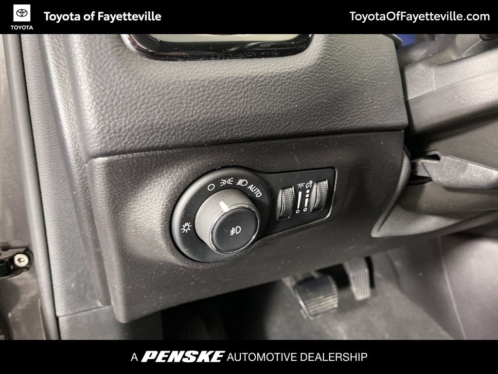 Thumbnail: 2020 Jeep Compass - 25