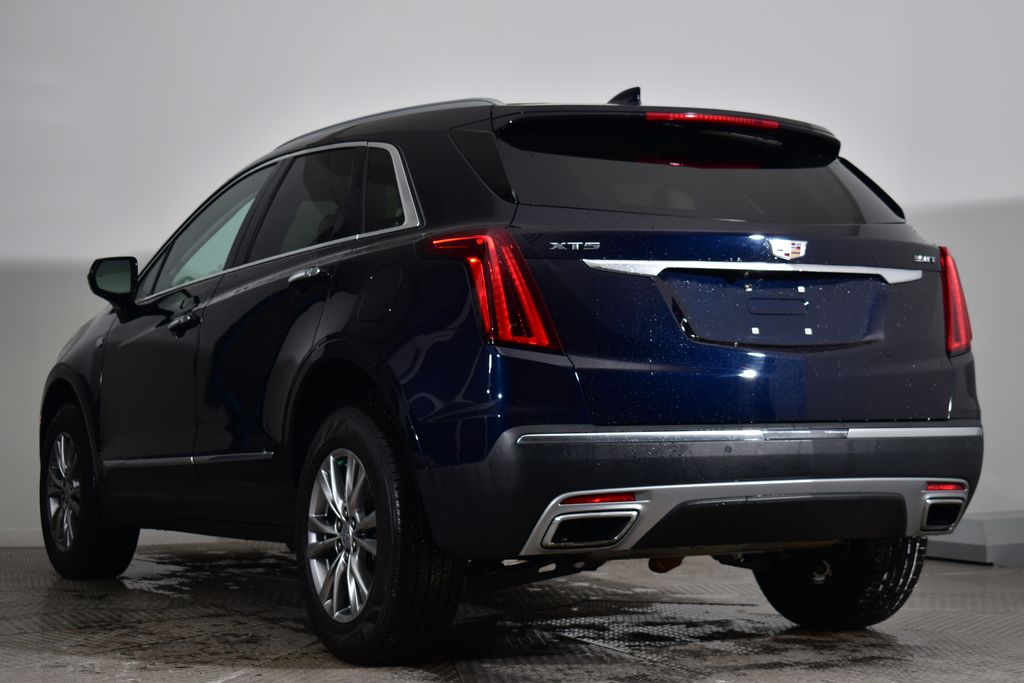 2022 Cadillac XT5 Premium Luxury 3