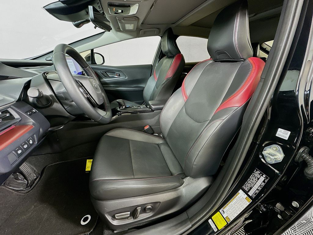 Thumbnail: 2024 Toyota Prius Prime - 20