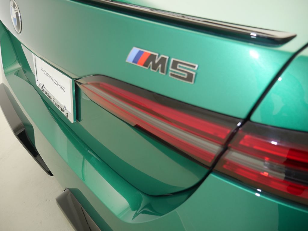 Thumbnail: 2026 BMW M5 - 11