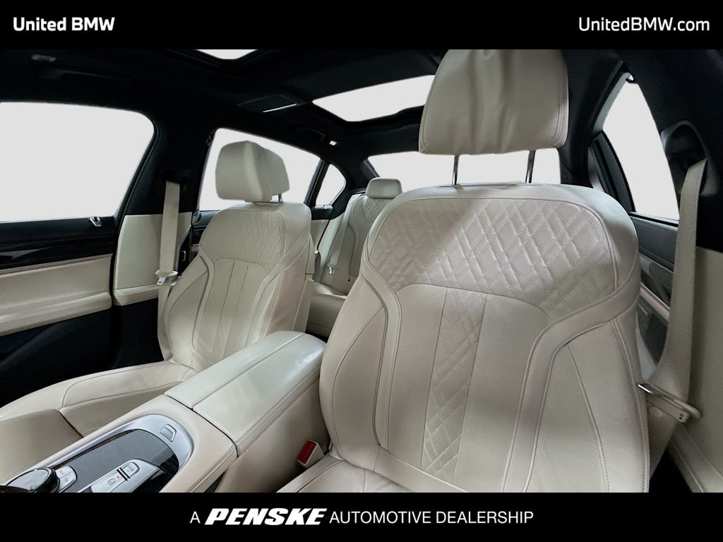 Thumbnail: 2021 BMW 7 Series - 5